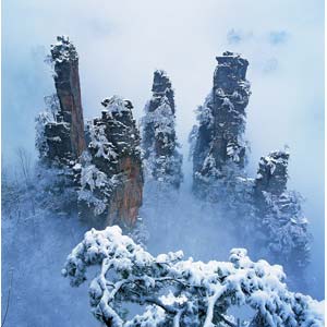 單獨成團O線：（張家界溫泉休閑線路）張家界、天子山、寶峰湖/黃龍洞、鳳凰古城 江埡溫泉/萬福溫泉 五日游